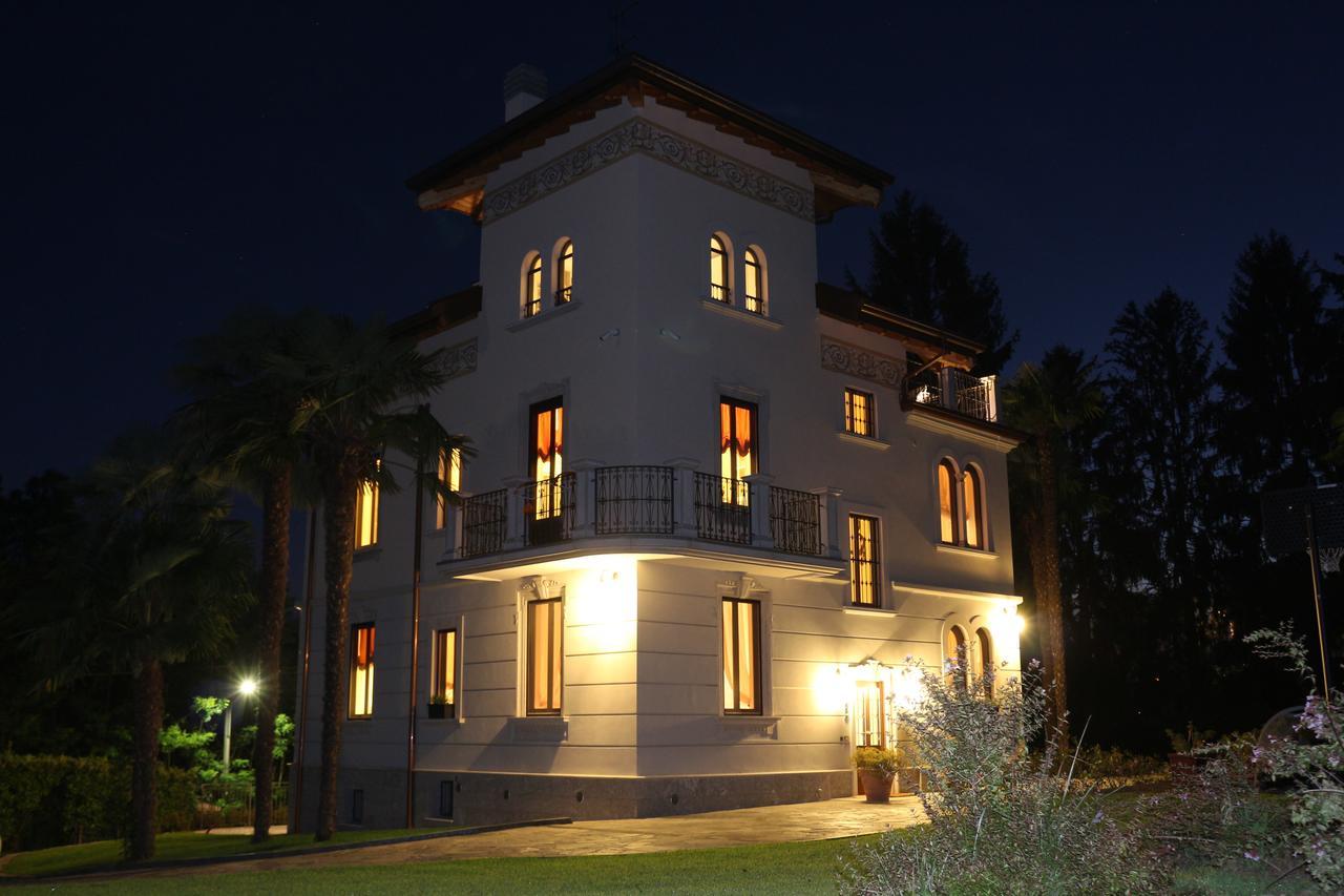 Villa Chiara B&B Biandronno Екстериор снимка